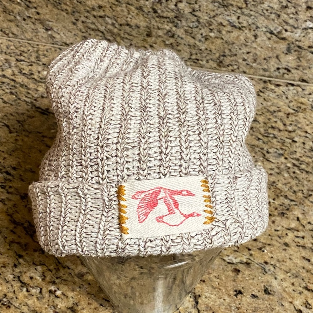 Columbia Knit Grey White Knit Beanie With Duck Front Patch 100% Cotton US Made